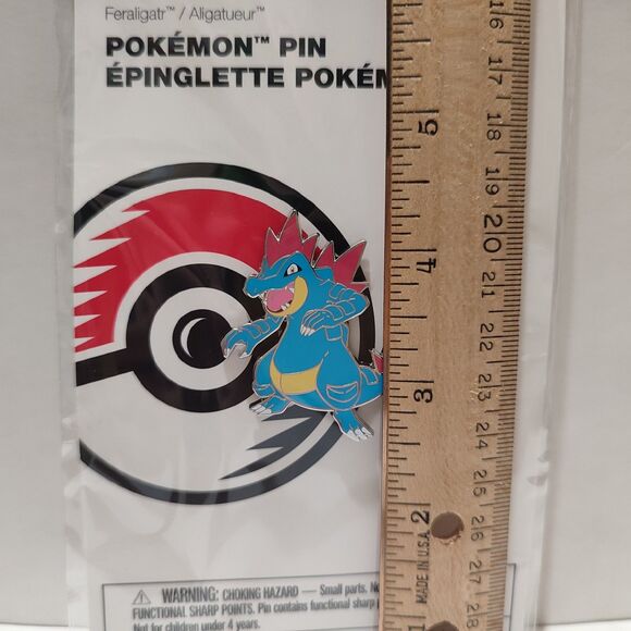 Pokemon TCG Feraligatr Enamel Pin Official Nintendo Collectible Metal Badge - Picture 3 of 3